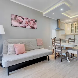 https://neptun-park-jelitkowo-prowansja.gdanskhotel.org